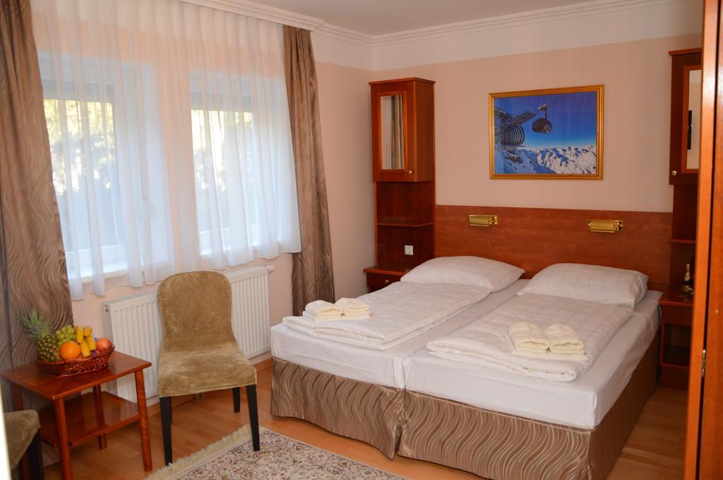 Private Room Pyrkerstrasse Бад Хофгаштайн Номер фото